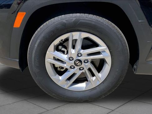Used 2026 Hyundai Tucson SE FWD image 11
