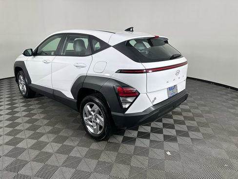 Used 2024 Hyundai Kona SE AWD/4WD image 4