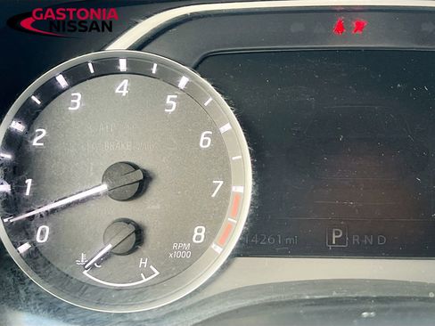 Used 2024 Nissan Frontier SV w/ Technology Package image 15