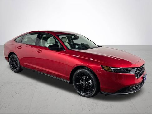 New 2025 Honda Accord SE image 4