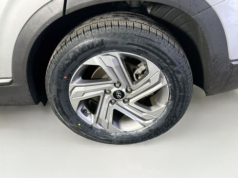 Used 2023 Hyundai Santa Fe SE FWD image 11