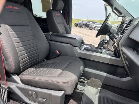 Used 2020 Ford F150 XLT w/ Equipment Group 302A Luxury AWD/4WD image 19