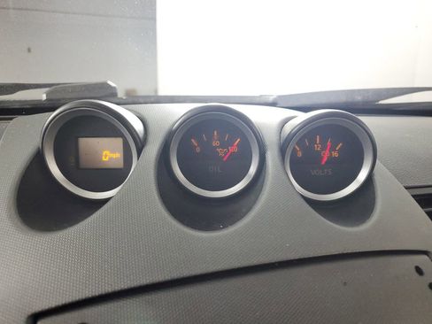 Used 2003 Nissan 350Z Enthusiast RWD image 15