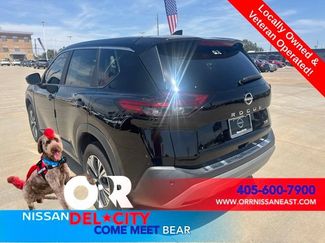 Used 2023 Nissan Rogue SV FWD video 3