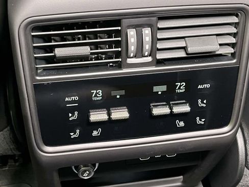 New 2026 Porsche Cayenne image 26