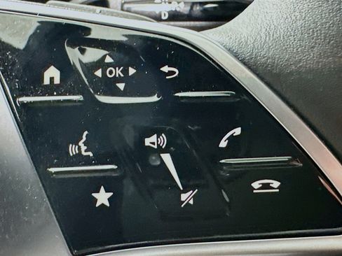 Certified 2025 Mercedes-Benz C 300 4MATIC Sedan image 13