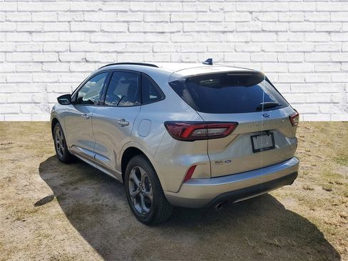 Used 2023 Ford Escape ST-Line image 3