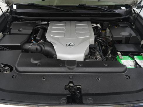 Used 2014 Lexus GX 460 w/ Premium Package AWD/4WD image 32