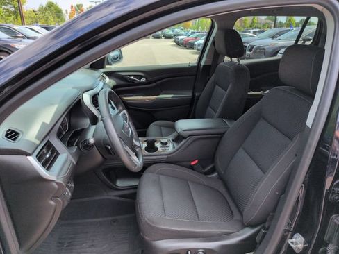 Used 2021 GMC Acadia SLE w/ Driver Convenience Package FWD image 29