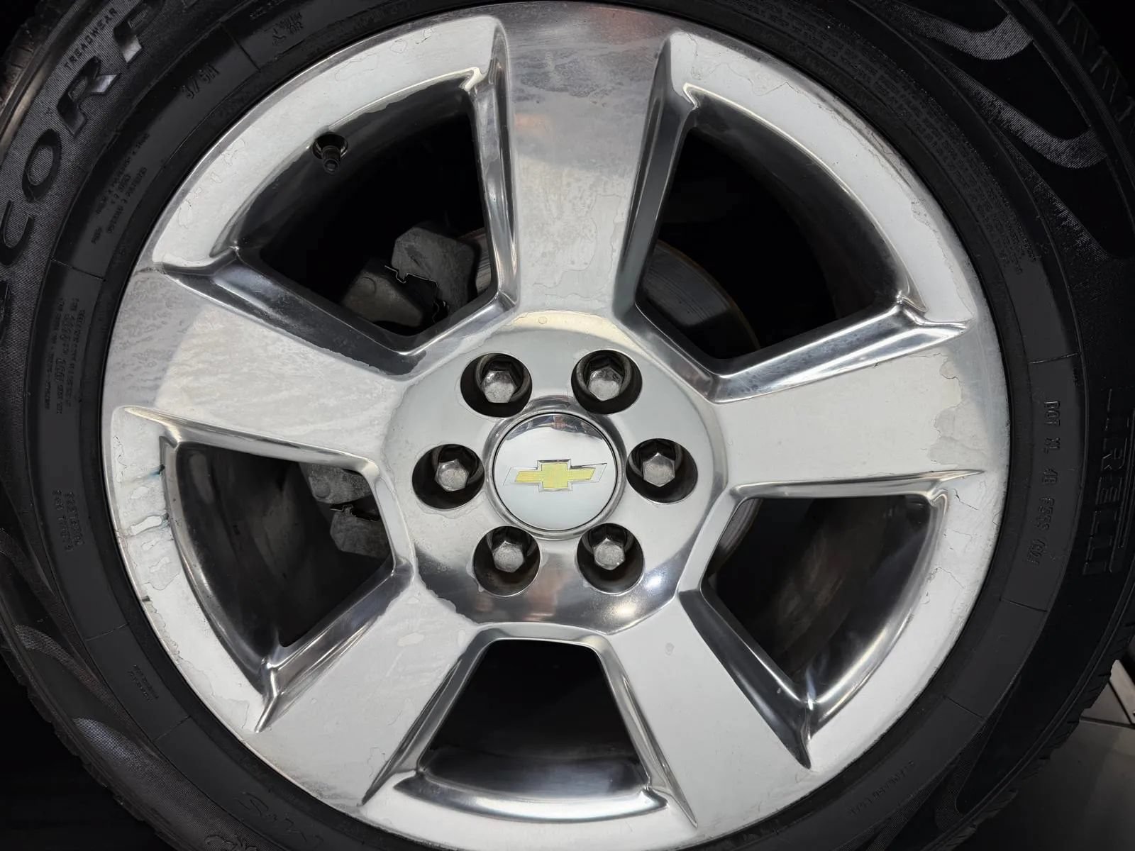 Used 2015 Chevrolet Suburban LT RWD image 8