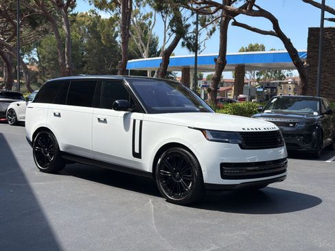 Certified 2022 Land Rover Range Rover Long Wheelbase SE AWD/4WD image 7
