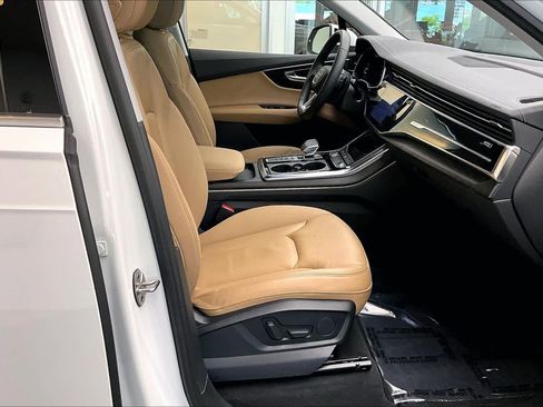 Certified 2023 Audi Q7 2.0T Premium w/ Convenience Package AWD/4WD image 9
