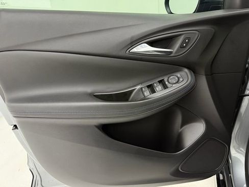 Used 2025 Buick Encore GX Sport Touring FWD image 30