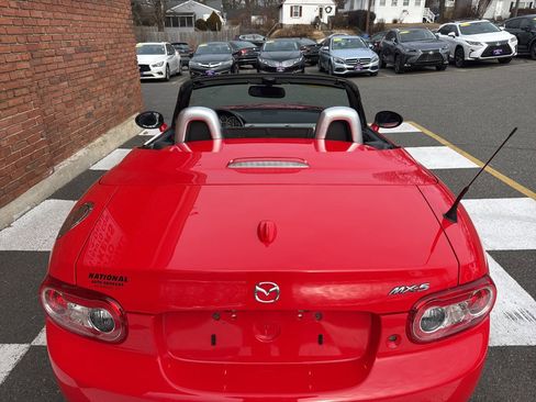 Used 2012 MAZDA MX-5 Miata Grand Touring w/ Premium Pkg image 9