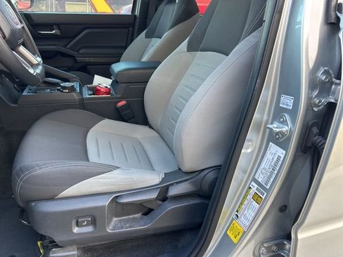 Used 2024 Toyota Tacoma TRD Off-Road image 11