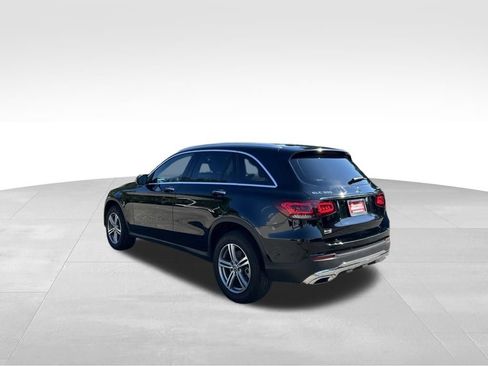 Used 2022 Mercedes-Benz GLC 300 4MATIC image 3