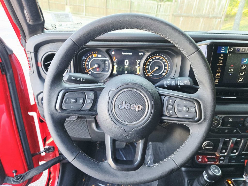 Used 2026 Jeep Wrangler Rubicon AWD/4WD image 22