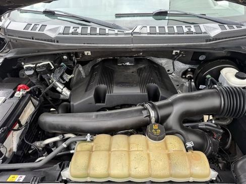 Used 2019 Ford F150 Lariat image 32