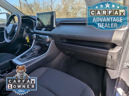 Used 2024 Toyota RAV4 LE image 21