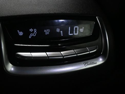 Used 2023 Cadillac XT6 Premium Luxury w/ Technology Package FWD image 18