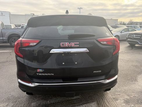 Used 2020 GMC Terrain Denali w/ Denali Premium Package image 4