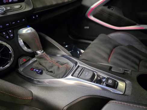 Used 2022 Chevrolet Camaro ZL1 image 26