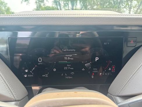 Used 2026 GMC Yukon Denali AWD/4WD image 13