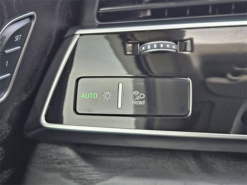 Used 2023 Audi Q7 3.0T Prestige image 22