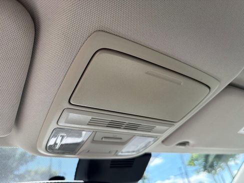 Used 2019 Honda Accord LX image 31
