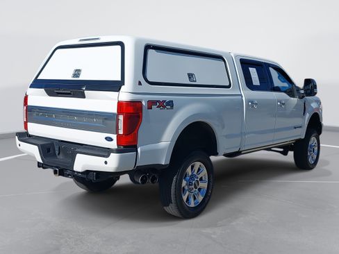 Used 2022 Ford F250 Platinum w/ FX4 Off-Road Package image 5