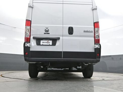 Used 2025 RAM ProMaster 2500 w/ Convenience Group image 33