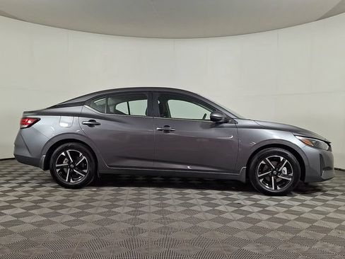 Used 2025 Nissan Sentra SV w/ All-Weather Package FWD image 10