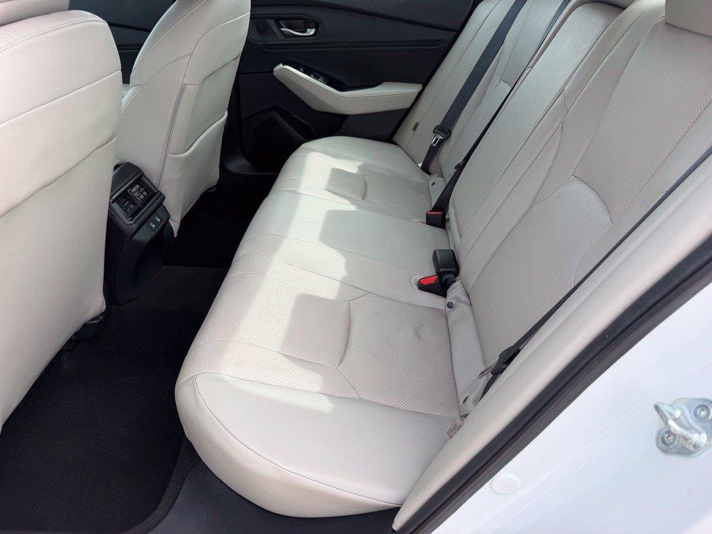 Used 2023 Honda Accord Touring image 11
