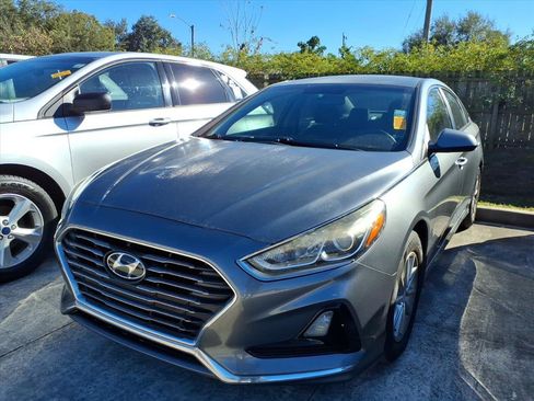 Used 2018 Hyundai Sonata SE image 3