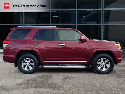 Used 2013 Toyota 4Runner SR5 image 11