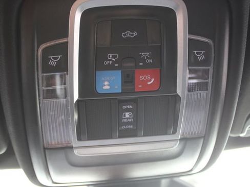 Used 2026 RAM 1500 Big Horn AWD/4WD image 11