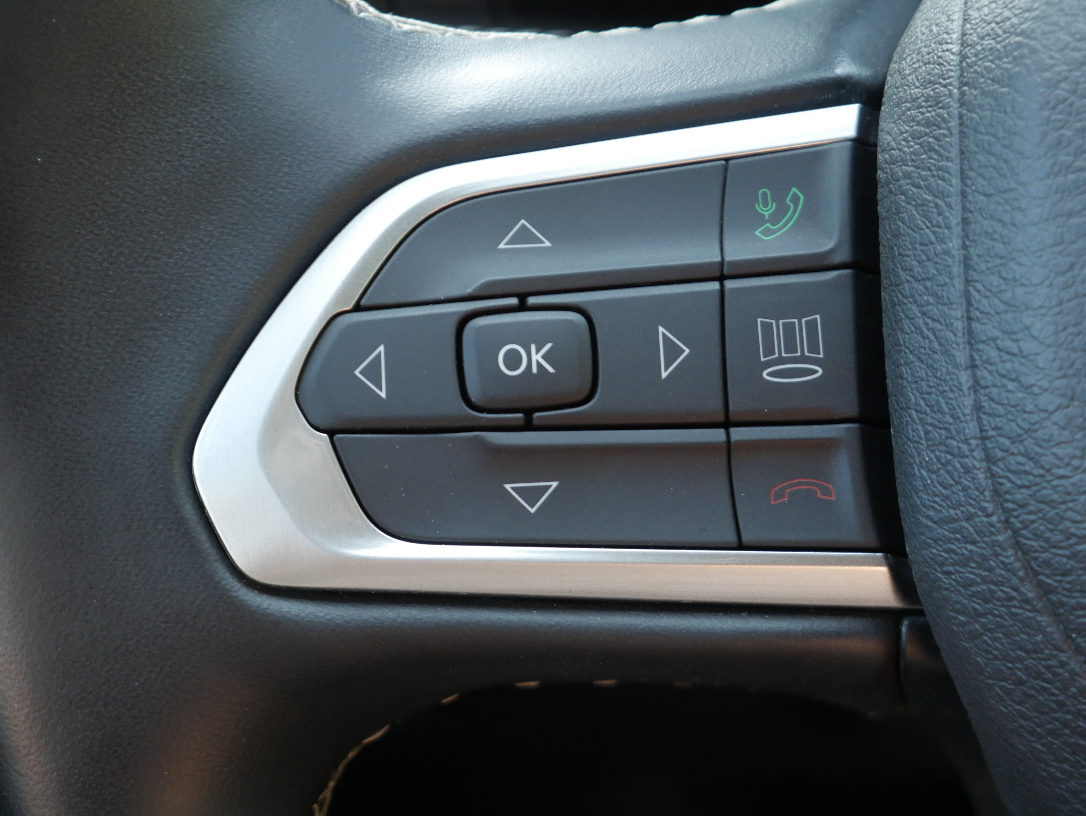Used 2022 Jeep Compass High Altitude AWD/4WD image 28