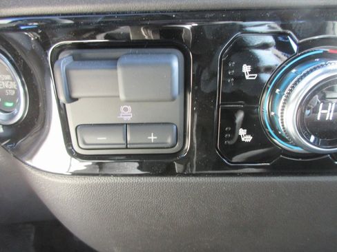 New 2026 GMC Sierra 1500 SLE w/ X31 Off-Road Package image 19