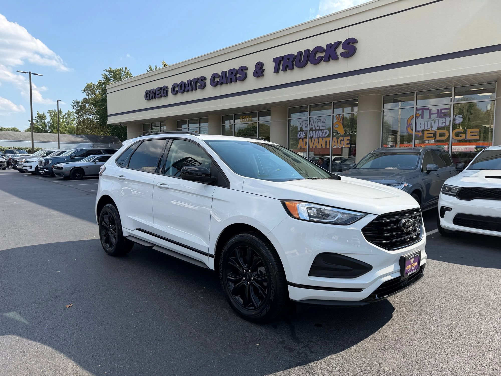 Used 2024 Ford Edge SE w/ Black Appearance Package AWD/4WD image 1