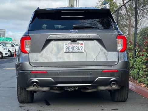 Certified 2023 Ford Explorer XLT w/ Equipment Group 202A image 7