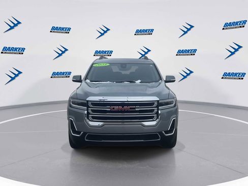 Used 2023 GMC Acadia SLE w/ Driver Convenience Package image 3