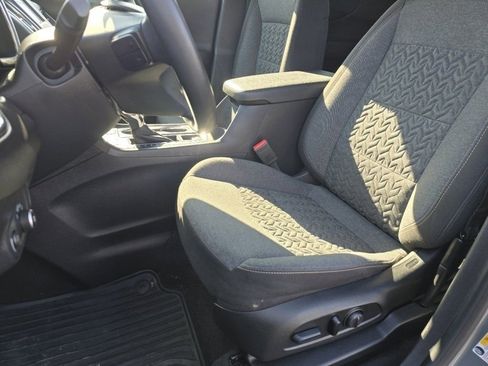 Used 2024 Chevrolet Equinox LT image 19