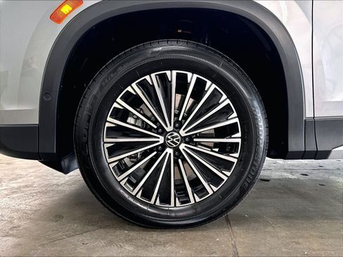 New 2026 Volkswagen Tiguan S AWD/4WD image 12