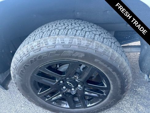Used 2024 Chevrolet Silverado 1500 RST w/ Convenience Package II AWD/4WD image 5