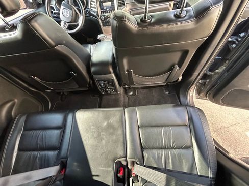 Used 2015 Jeep Grand Cherokee Limited image 15