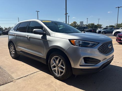 Used 2024 Ford Edge SEL image 7