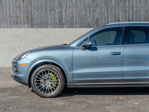 Used 2019 Porsche Cayenne E-Hybrid image 6