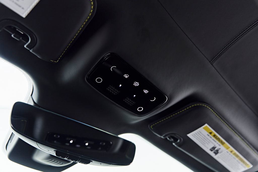 Used 2023 Ferrari SF90 Stradale AWD/4WD image 72