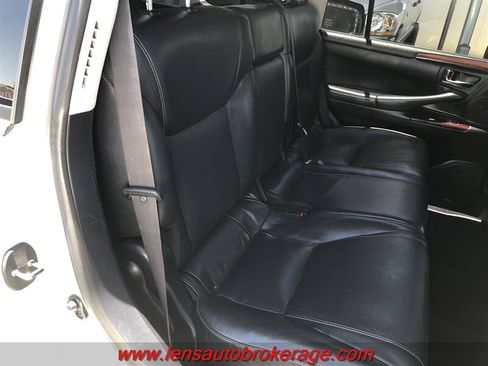 Used 2015 Lexus LX 570 4WD w/ Luxury Package image 22