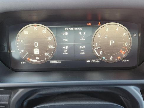 Used 2024 Land Rover Defender 110 S image 10